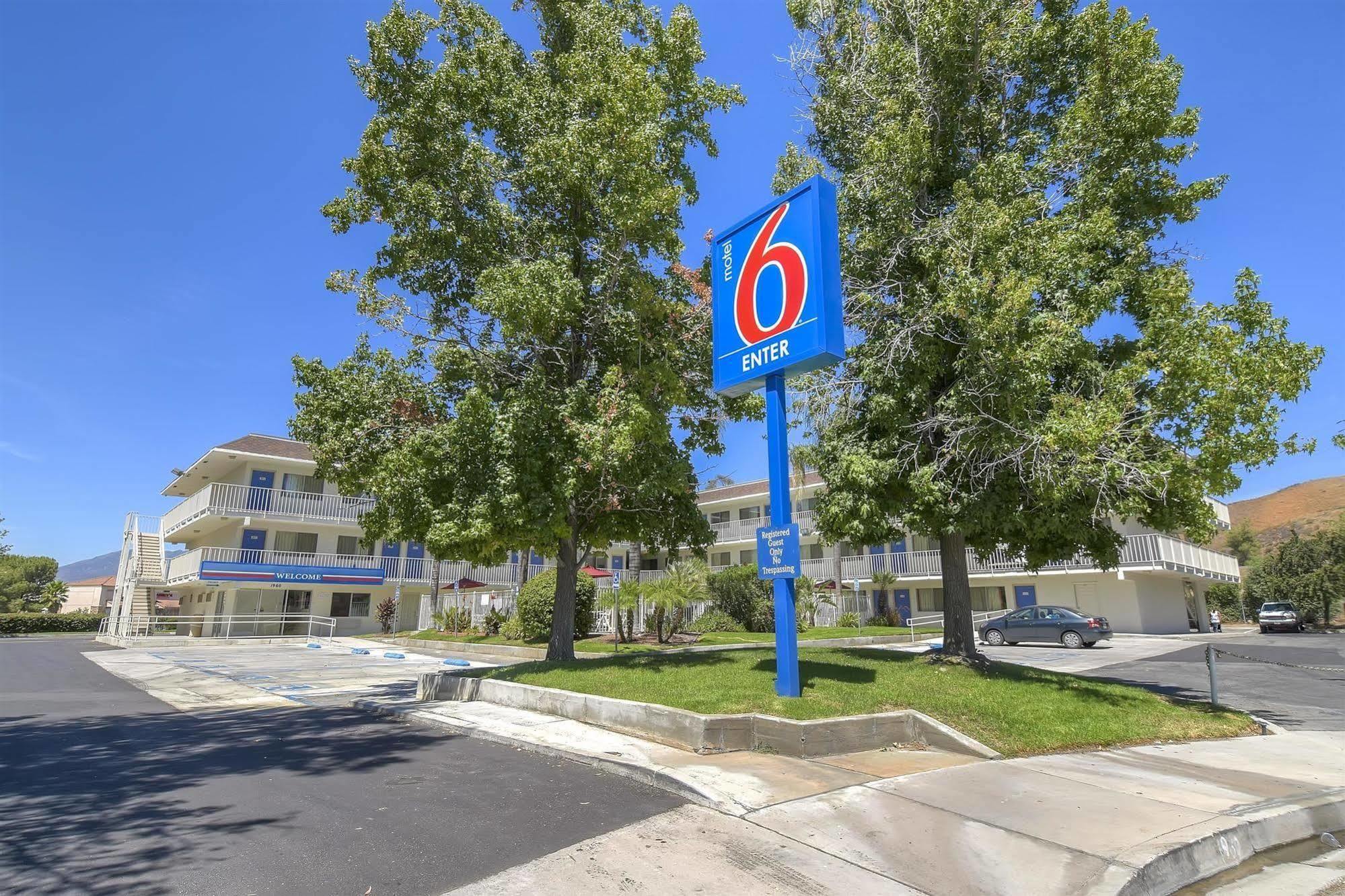 Motel 6-San Bernardino, Ca - North Serrano Village Kültér fotó